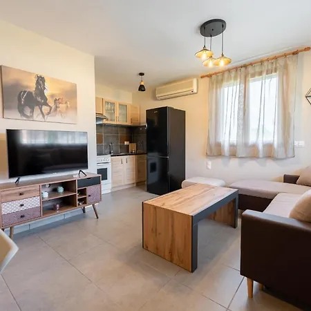 Vakantiehuis Ippoliti Ormos Panagias